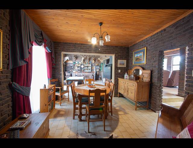 4 BEDROOM HOUSE FOR SALE IN OVERKRUIN